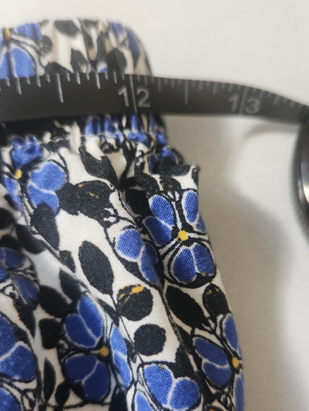 🍁LAST CHANCE🍁Max Studio Blue Black Floral Print Maxi Skirt - Picture 3 of 8
